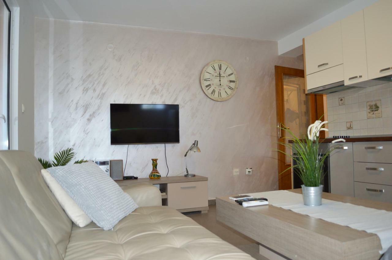 Vanessa Apartment Budva Bagian luar foto