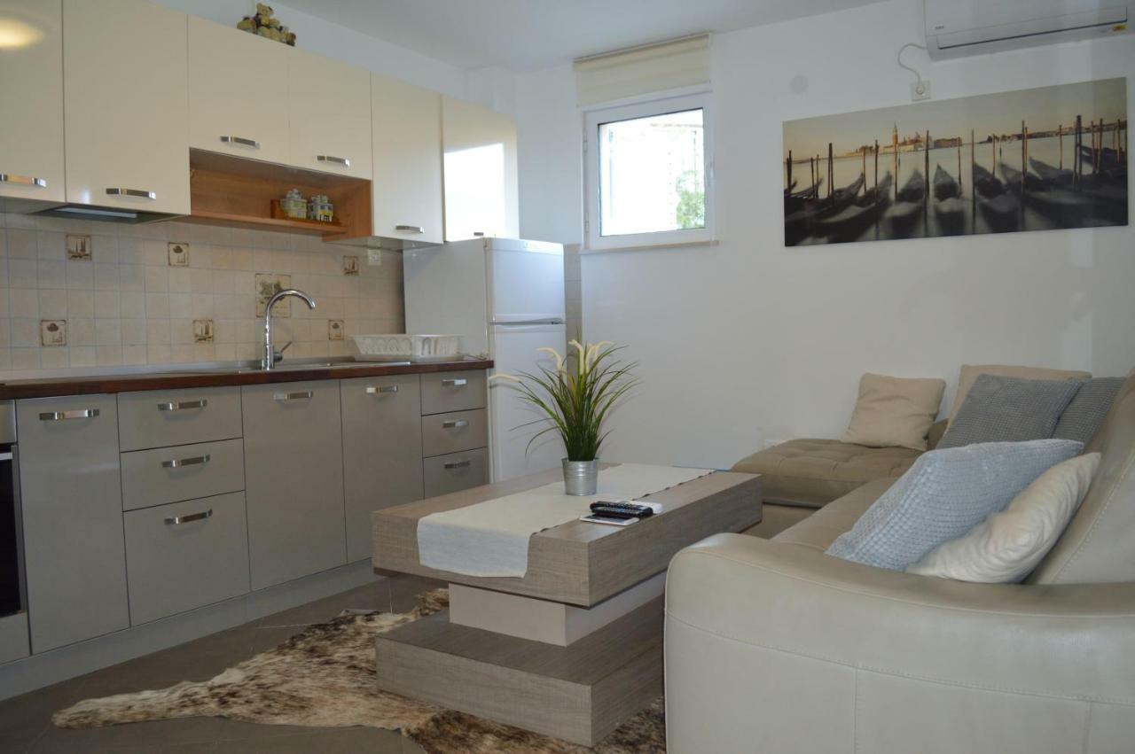 Vanessa Apartment Budva Bagian luar foto
